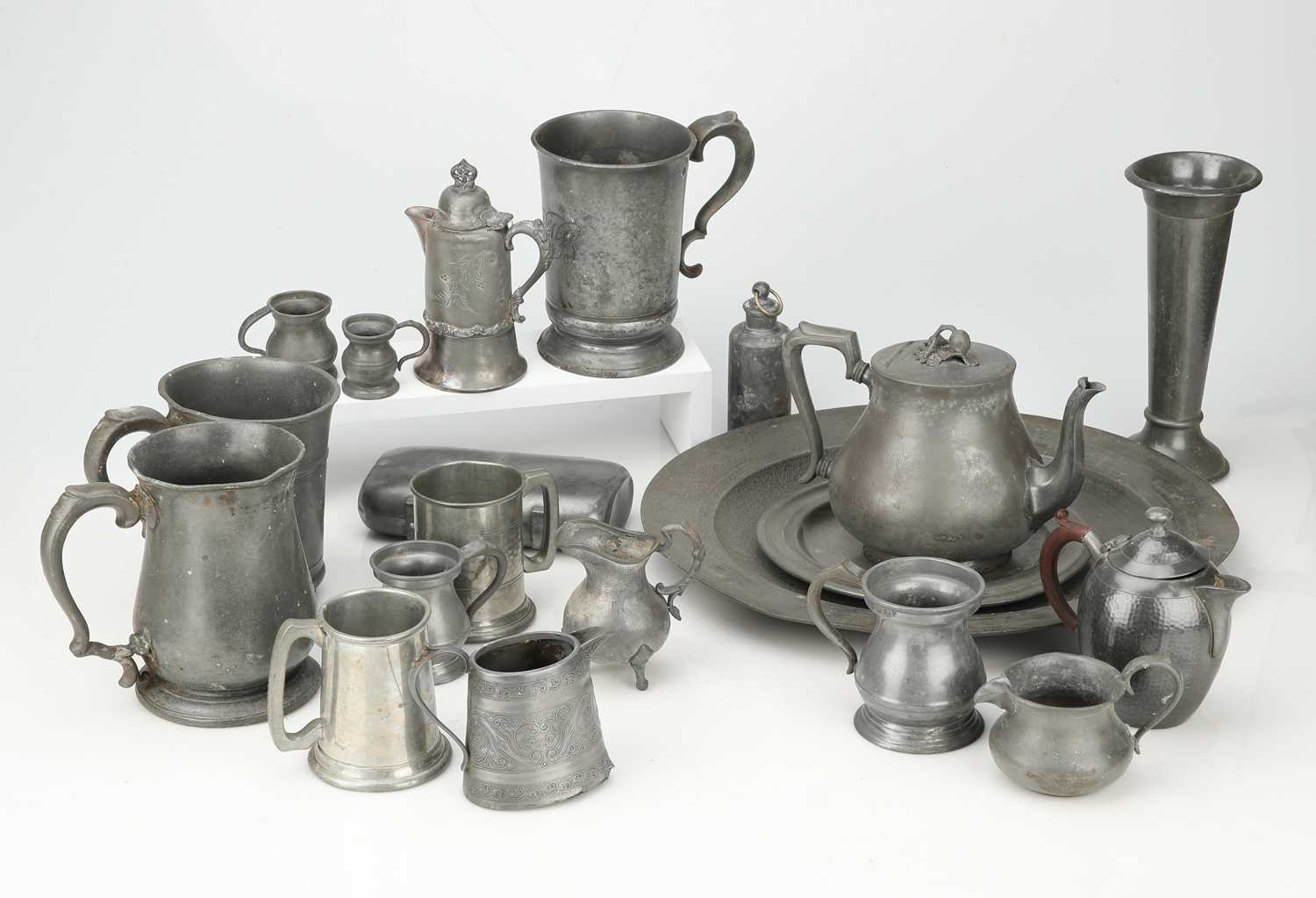 Lot 154 - Pewter