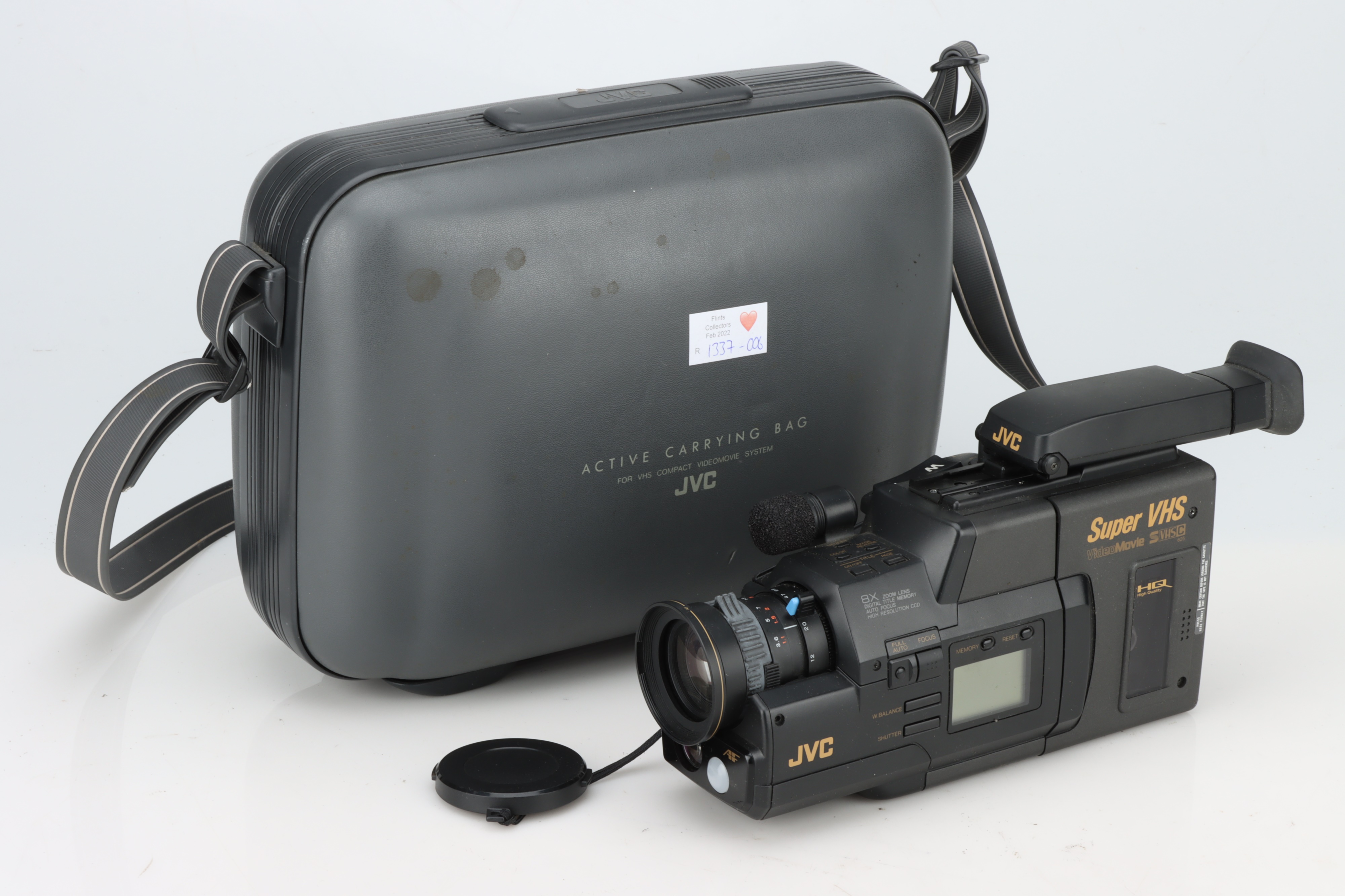 Lot 704 - A JVC GR-S77 Super VHS Camcorder,