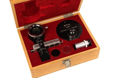 Lot 36 - A Cased Nikon Phase Contrast Set