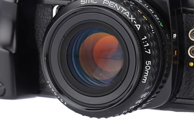 Lot 309 - An Asahi Pentax LX SLR Camera