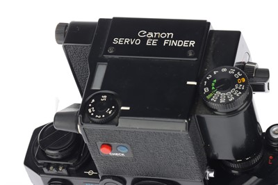 Lot Canon F-1 Vintage + Motor Drive MF + Booster T + Servo EE + Speed Finder + Flash