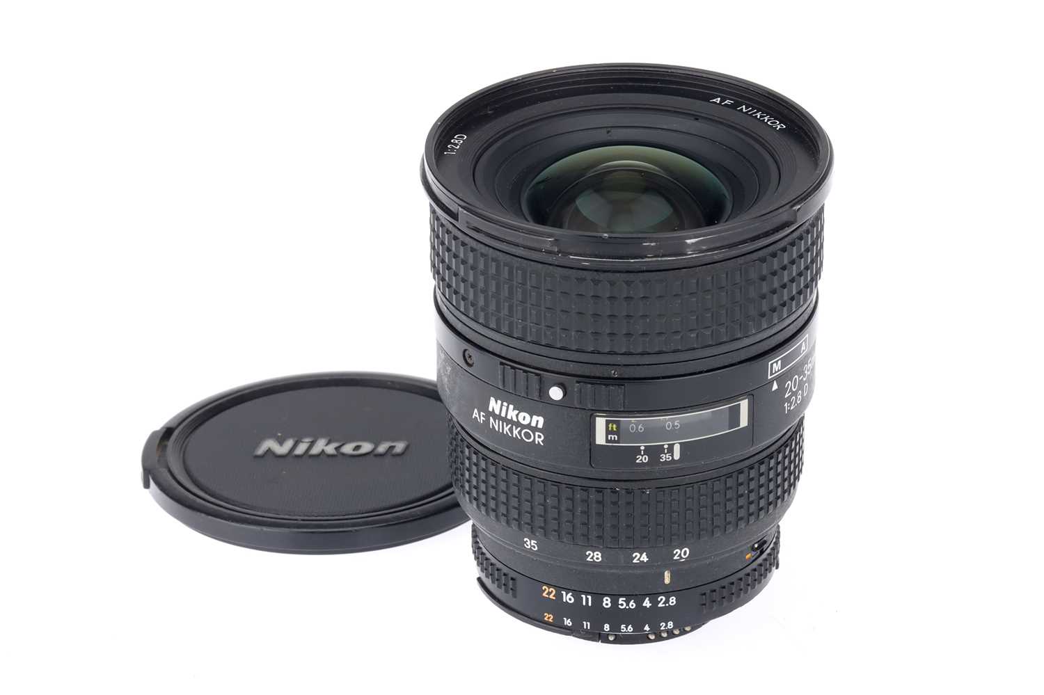 Lot 90 - A Nikon AF Nikkor D f/2.8 20-35mm Lens