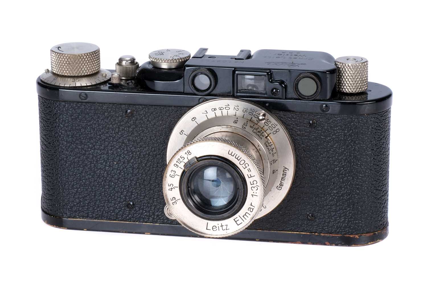Lot 11 - A Leica II Rangefinder Camera