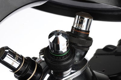 Lot 124 - A Vintage Inverted Microscope by Carl Zeiss