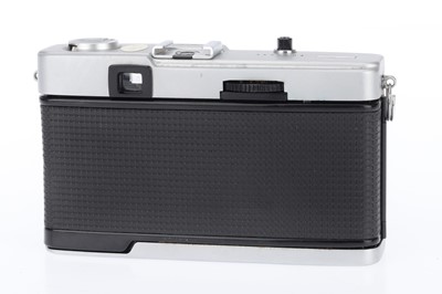 Lot 131 - An Olympus Trip 35 Compact Film Camera