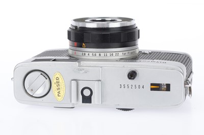 Lot 131 - An Olympus Trip 35 Compact Film Camera
