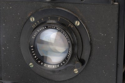 Lot 175 - A Mentor Reflex 6x9 Folding SLR Camera
