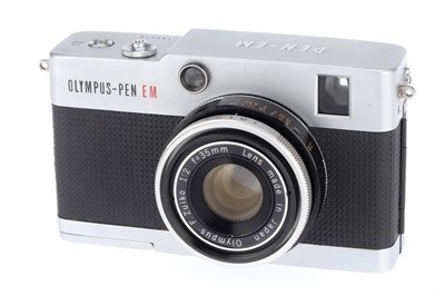 Lot 133 - An Olympus PEN EM 35mm Camera