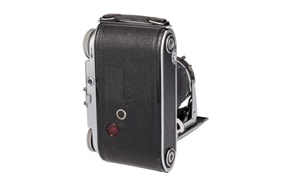 Lot 271 - A Voigtlander Bessa II Medium Format Rangefinder Camera