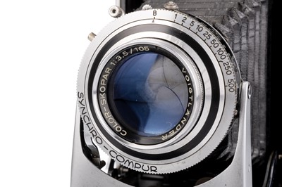 Lot 271 - A Voigtlander Bessa II Medium Format Rangefinder Camera