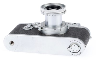 Lot 1 - A Leica IIIg 35mm Rangefinder Camera