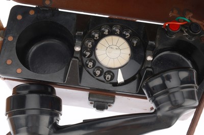 Lot 927 - An Engineer's Field Telephone