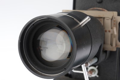 Lot 605 - A Leitz Slide Projector