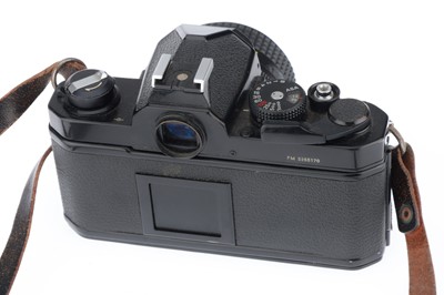 Lot 72 - A Nikon FM 35mm Camera Outfit