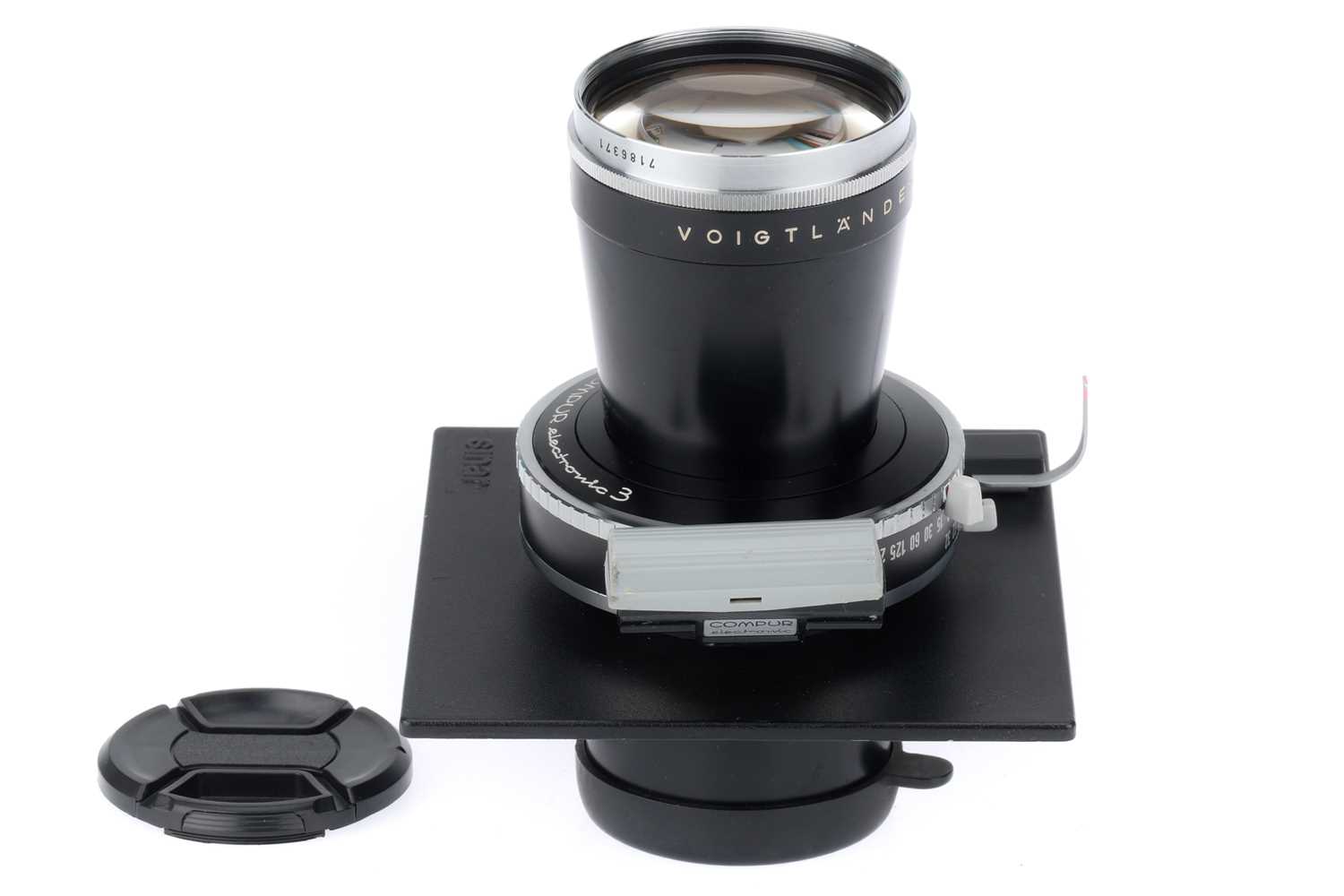 Lot 523 - A Voigtlander Telomar f/5.6 36cm Lens