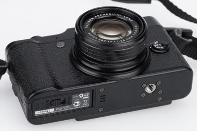 Lot 207 - A Fujifilm X10 Digital Compact Camera