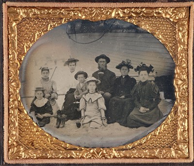 Lot 13 - Ambrotypes Portraits
