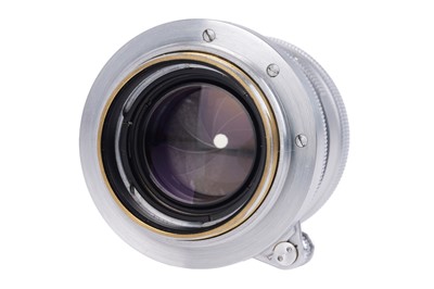 Lot 39 - A Leitz Summicron 'Thorium' f/2 50mm Lens