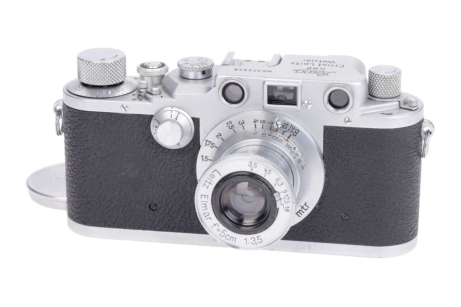 Lot 17 - A Leica IIIc Rangefinder Camera