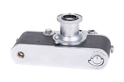 Lot 17 - A Leica IIIc Rangefinder Camera