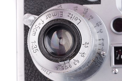 Lot 17 - A Leica IIIc Rangefinder Camera