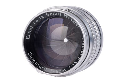 Lot 34 - A Leitz Summarit f/1.5 50mm Lens