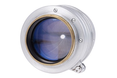 Lot 34 - A Leitz Summarit f/1.5 50mm Lens