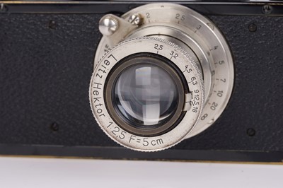 Lot 6 - A Leica Ic Camera Outfit