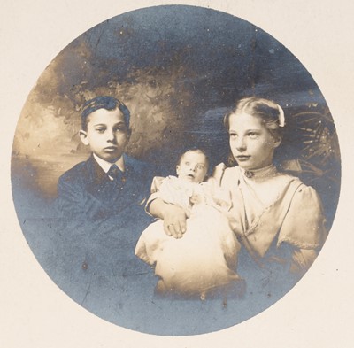 Lot 33 - Miniature Photographic Formats