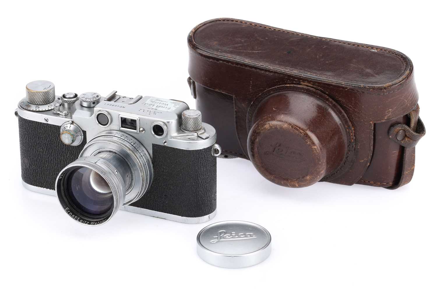 Lot 8 - A Leica IIIc 35mm Rangefinder Camera