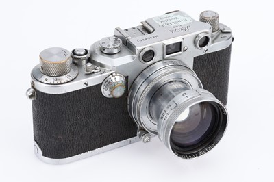 Lot 8 - A Leica IIIc 35mm Rangefinder Camera