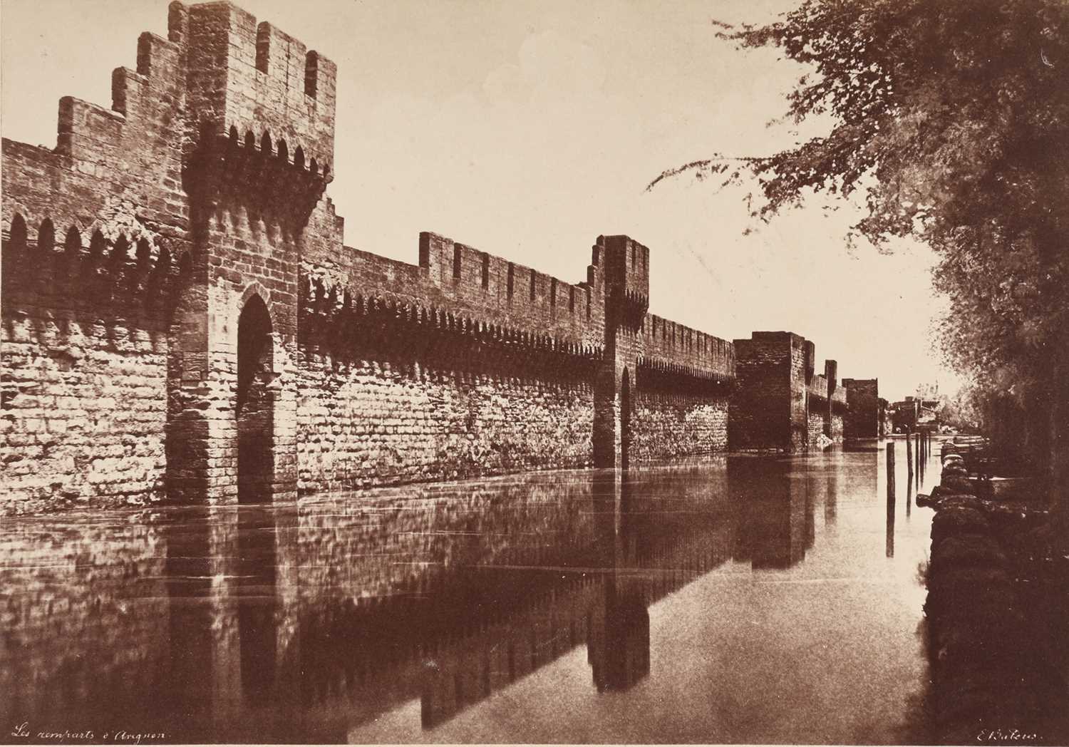 Lot 32 - Édouard Baldus. Les Remparts D'Avignon