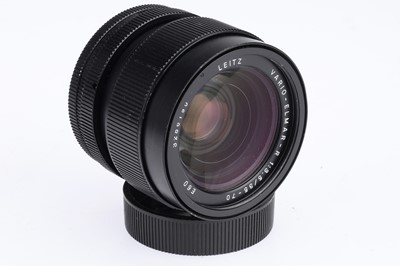 Lot 45 - A Leitz Vario-Elmar-R 35-70mm Lens