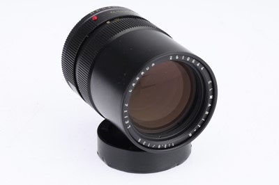 Lot 43 - A Leitz Canada Elmarit-R f/2.8 135mm Lens