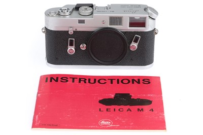 Lot 30 - A Leitz Wetzlar Leica M4 35mm Rangefinder Camera Body