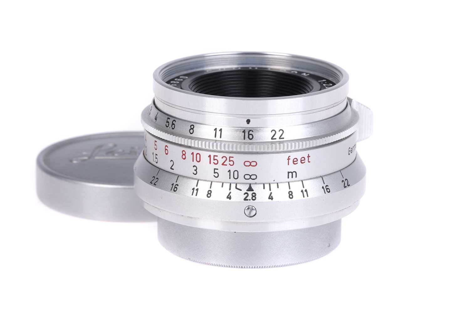 Lot 30 - A Leitz Summaron f/2.8 35mm Lens