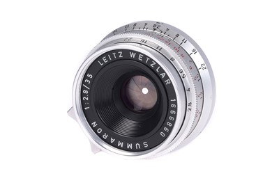 Lot 30 - A Leitz Summaron f/2.8 35mm Lens