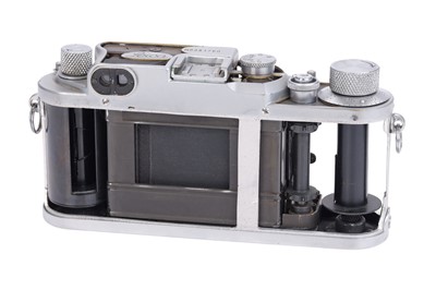 Lot 19 - A Leica IIIc Cutaway Rangefinder Camera Body