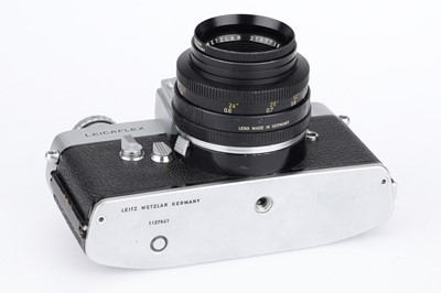 Lot 36 - A Leitz Wetzlar Leicaflex 35mm SLR Camera