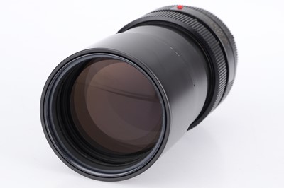 Lot 38 - A Leitz Canada APO-Telyt-R f/3.4 180mm Lens