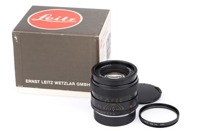 Lot 39 - A Leitz Elmarit-R f/2.8 90mm Lens