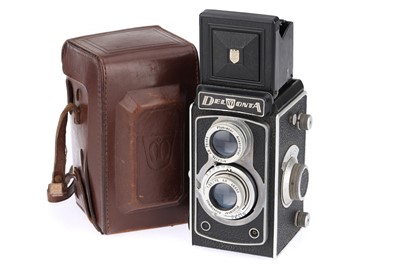 Lot 348 - A Montanus Delmonta Medium Format TLR Camera